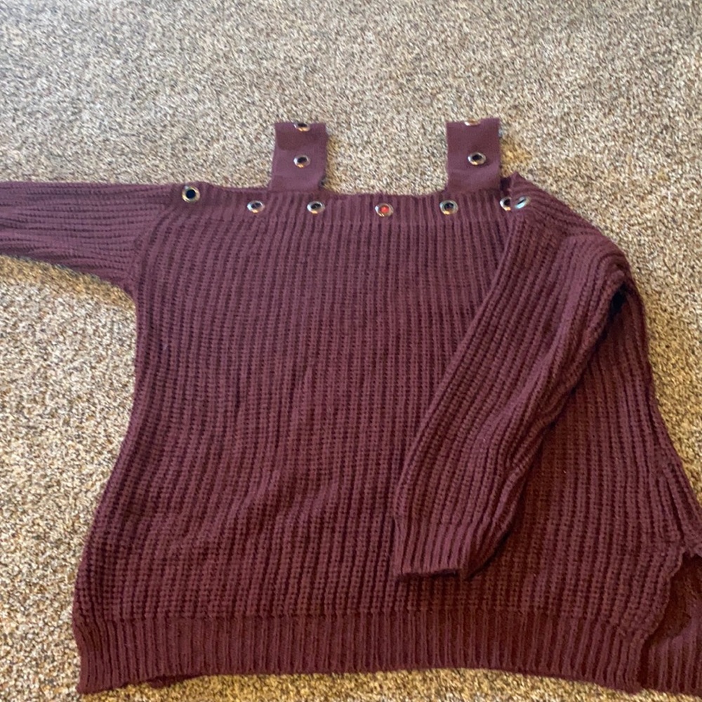 Maroon Daytrip sweater